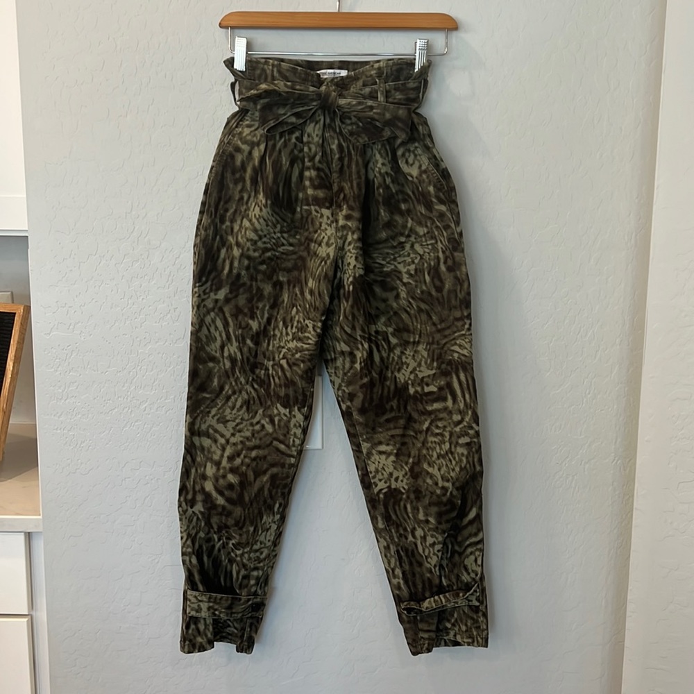 GOOD AMERICAN cropped paper bag pants size 4/27.
